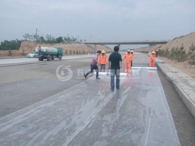 Highway cement macadam stabilized base curing